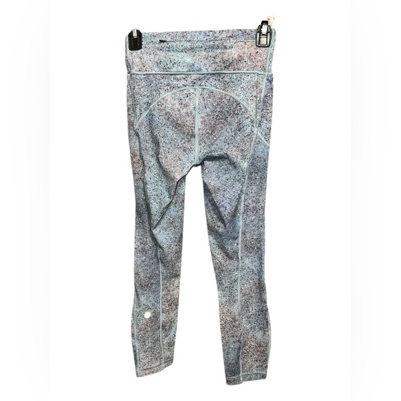 Lululemon Wunder Under Crop Leggings – Summer Haze Print – Size 4 - Picture 3 of 3